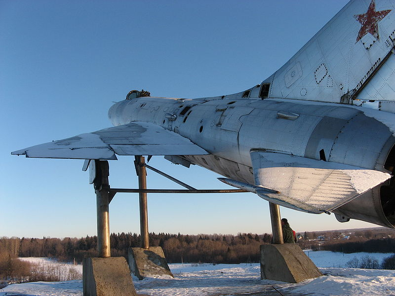 Illustration for article titled The Many Monuments To Russia's Beloved MiG